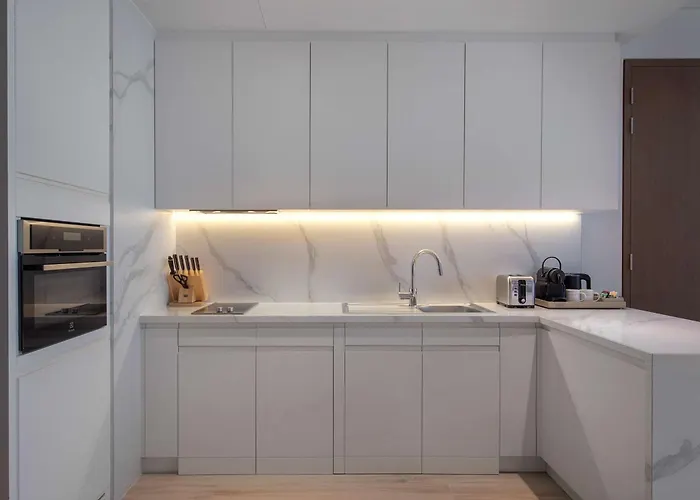 Estúdio adaptado para pessoas com mobilidade reduzida com cama king